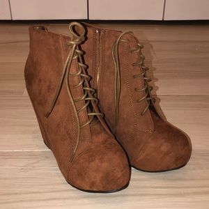 Chestnut suede ankle booties brand new size 8